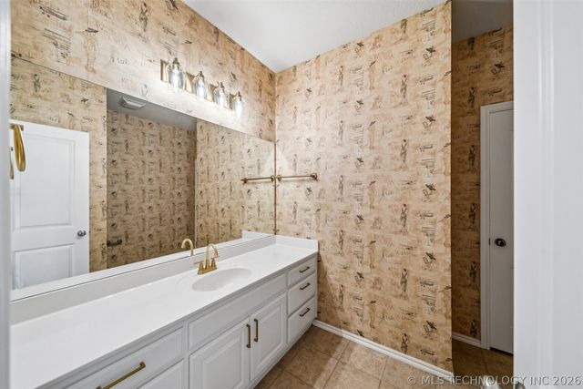 13150 S 116th East Avenue, Broken Arrow, OK 74011