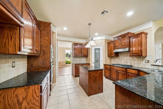13150 S 116th East Avenue, Broken Arrow, OK 74011