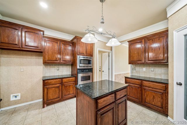 13150 S 116th East Avenue, Broken Arrow, OK 74011