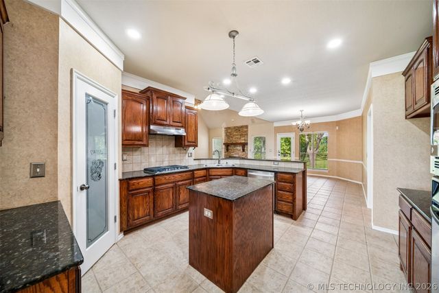 13150 S 116th East Avenue, Broken Arrow, OK 74011