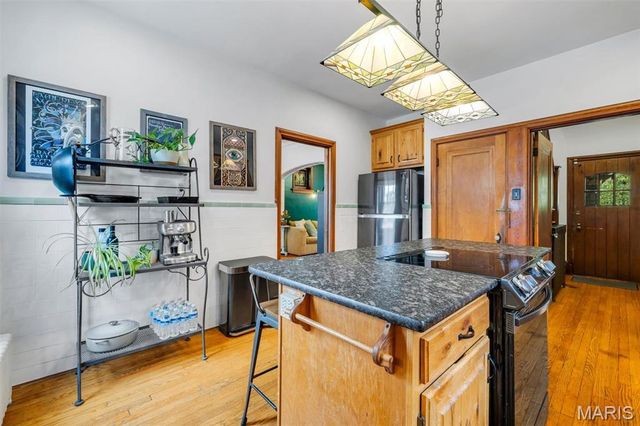 3854 Loughborough Avenue, St Louis, MO 63116
