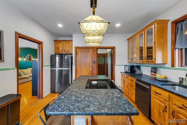 3854 Loughborough Avenue, St Louis, MO 63116