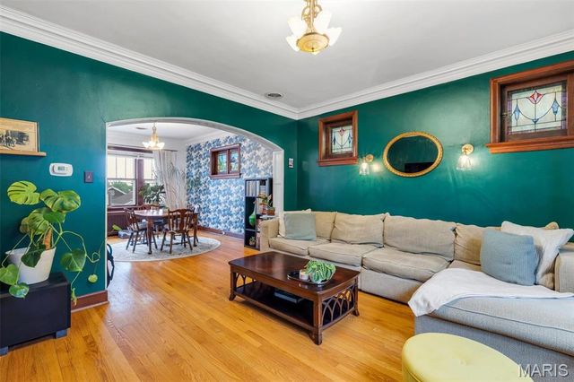 3854 Loughborough Avenue, St Louis, MO 63116