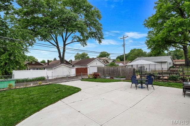 3854 Loughborough Avenue, St Louis, MO 63116