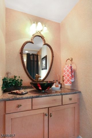 7 Janice Dr, Mount Olive Twp., NJ 07840