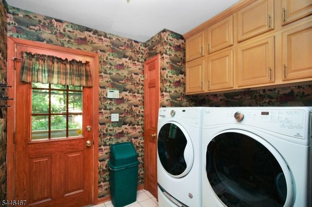 7 Janice Dr, Mount Olive Twp., NJ 07840