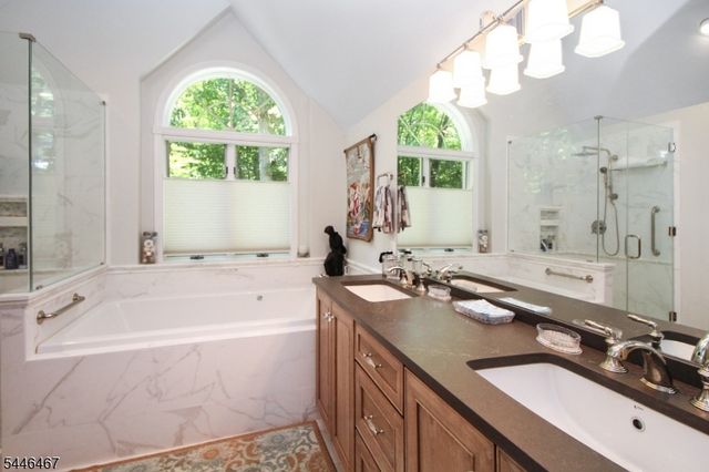 7 Janice Dr, Mount Olive Twp., NJ 07840