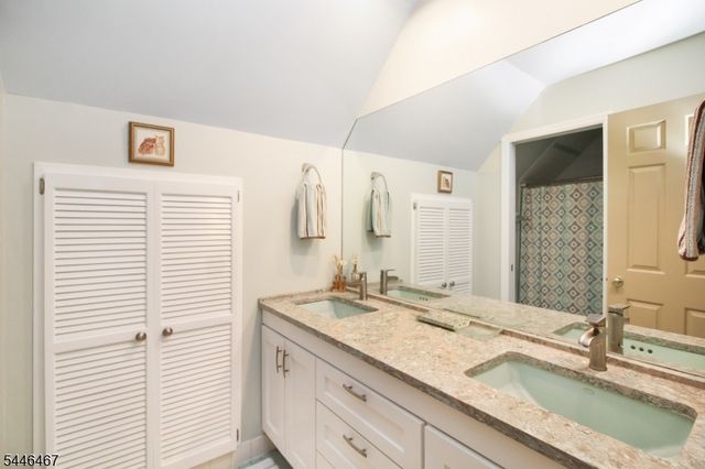 7 Janice Dr, Mount Olive Twp., NJ 07840