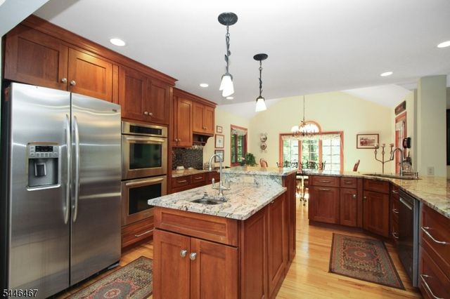 7 Janice Dr, Mount Olive Twp., NJ 07840