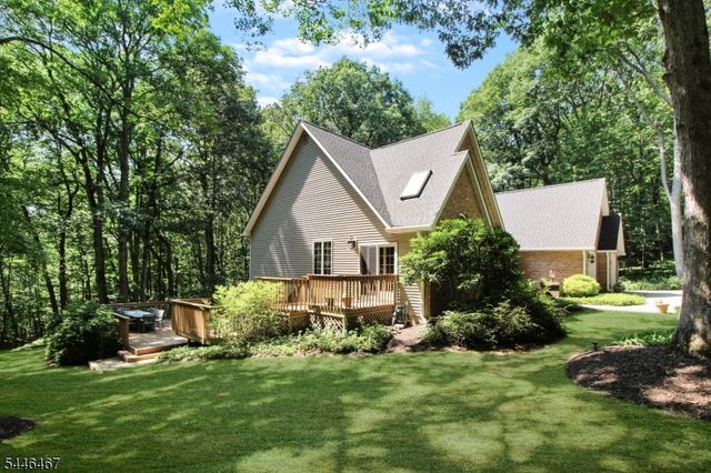 7 Janice Dr, Mount Olive Twp., NJ 07840