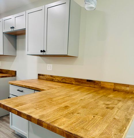 1823 5th Street, Bedford, IN 47421