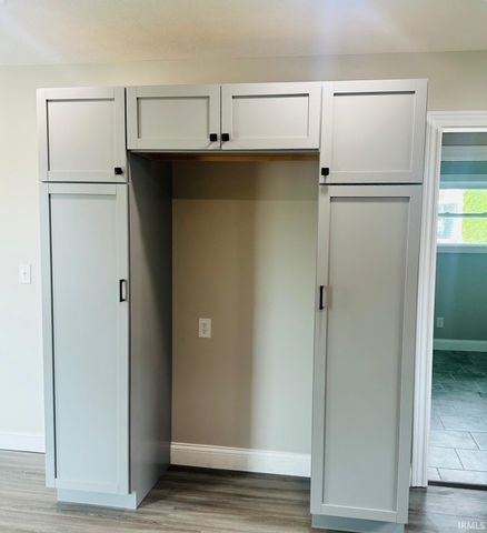 1823 5th Street, Bedford, IN 47421