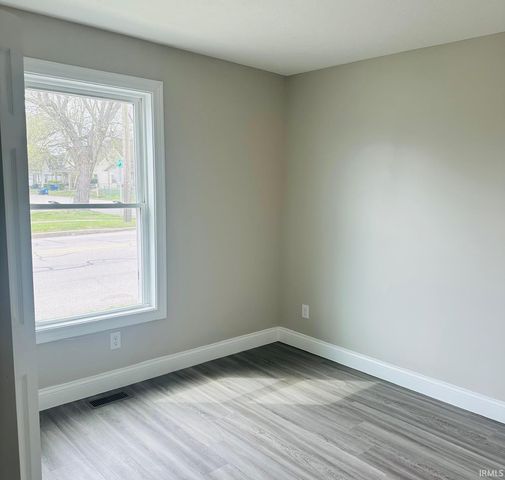 1823 5th Street, Bedford, IN 47421