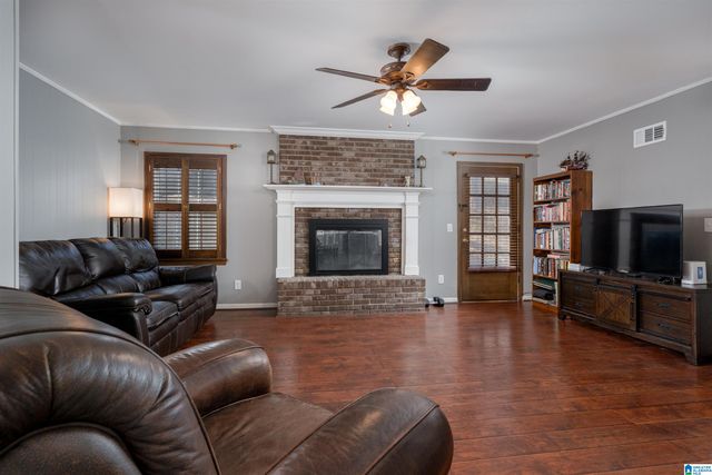 5710 GOLDEN POND AVENUE, Northport, AL 35473