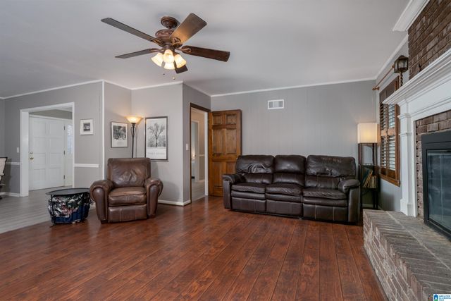 5710 GOLDEN POND AVENUE, Northport, AL 35473