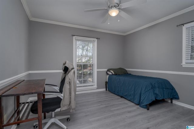 5710 GOLDEN POND AVENUE, Northport, AL 35473