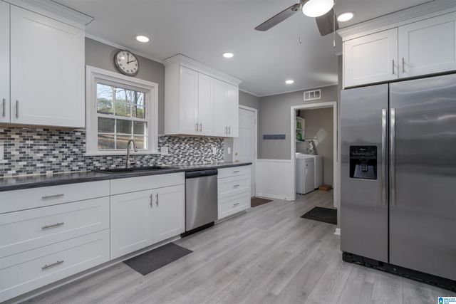 5710 GOLDEN POND AVENUE, Northport, AL 35473