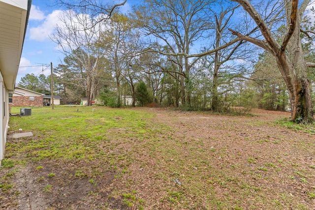 985 Malvern Rd., Dothan, AL 36301