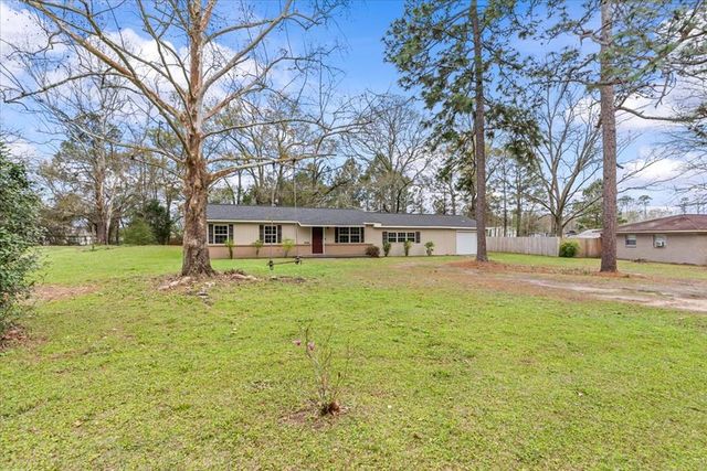 985 Malvern Rd., Dothan, AL 36301