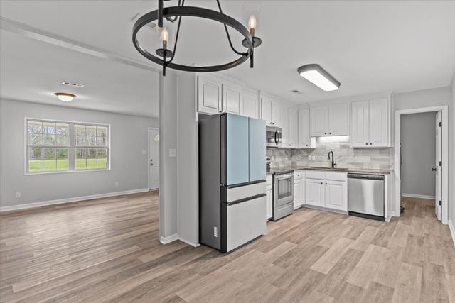 985 Malvern Rd., Dothan, AL 36301