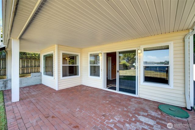 9942 Rainier Avenue S, Seattle, WA 98118