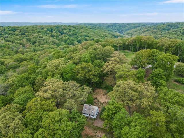 22-24 Lanes End, Sewickley Heights, PA 15143