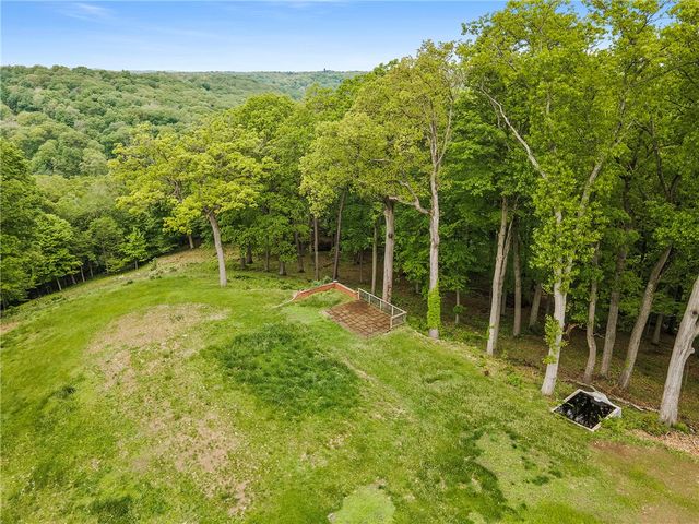 22-24 Lanes End, Sewickley Heights, PA 15143