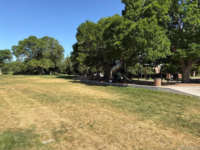 203 Oneida Ct, Denver, CO 80220