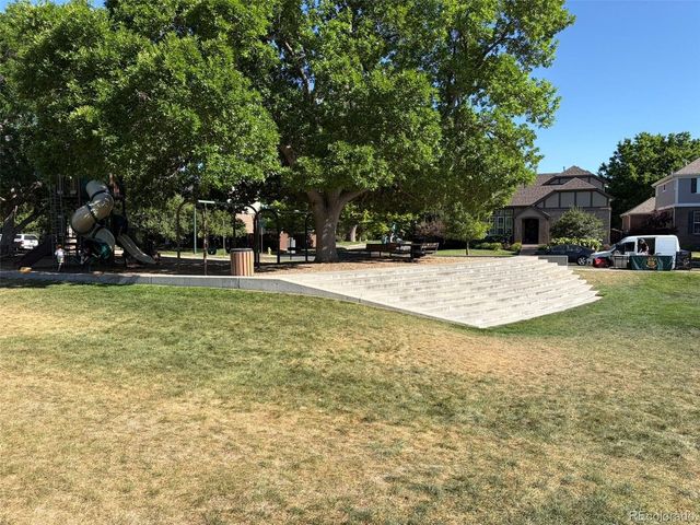 203 Oneida Ct, Denver, CO 80220