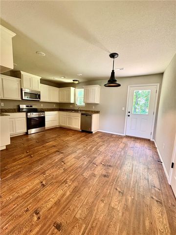 177 Western Heights Circle, Centerton, AR 72719