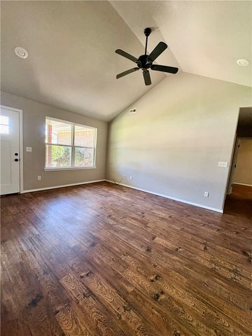 177 Western Heights Circle, Centerton, AR 72719