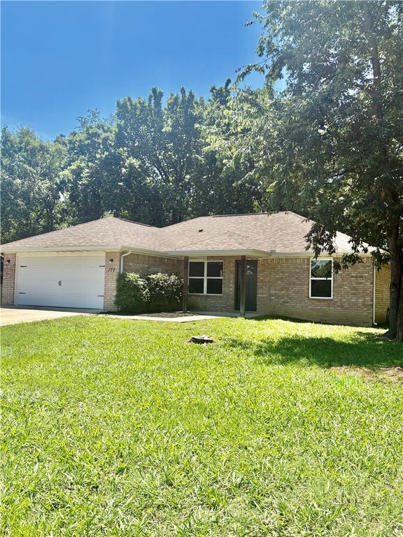 177 Western Heights Circle, Centerton, AR 72719