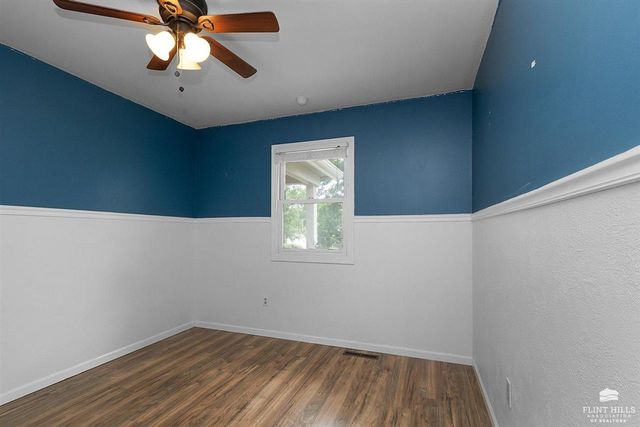 2129 Tamarron Terrace, Manhattan, KS 66502