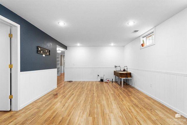 2129 Tamarron Terrace, Manhattan, KS 66502
