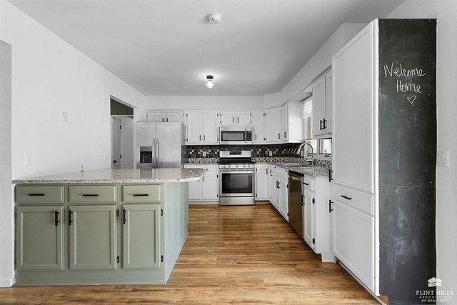 2129 Tamarron Terrace, Manhattan, KS 66502