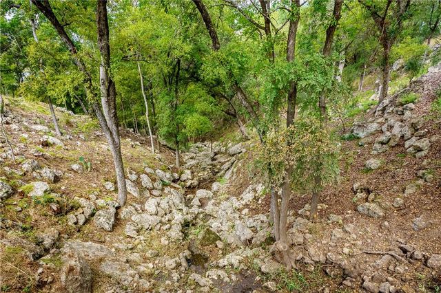 100 & 200 CONTRAILS WAY, Spicewood, TX 78669