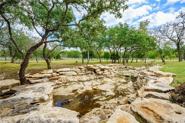 100 & 200 CONTRAILS WAY, Spicewood, TX 78669