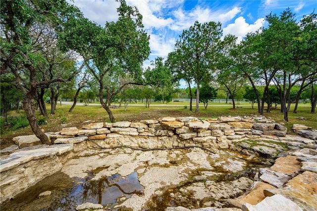 100 & 200 CONTRAILS WAY, Spicewood, TX 78669