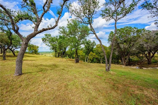 100 & 200 CONTRAILS WAY, Spicewood, TX 78669