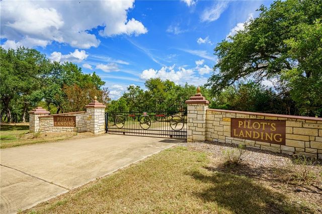100 & 200 CONTRAILS WAY, Spicewood, TX 78669