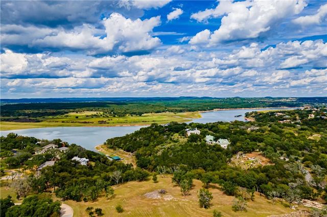 100 & 200 CONTRAILS WAY, Spicewood, TX 78669