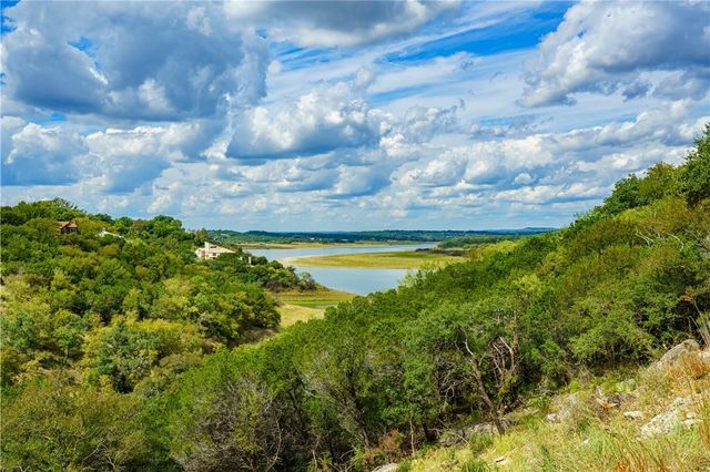 100 & 200 CONTRAILS WAY, Spicewood, TX 78669