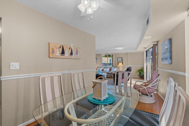 400 20th Ave N Apt 101, Myrtle Beach, SC 29577