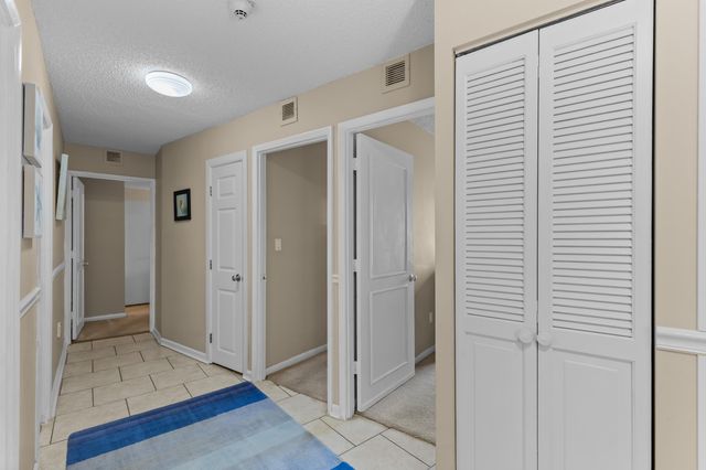 400 20th Ave N Apt 101, Myrtle Beach, SC 29577