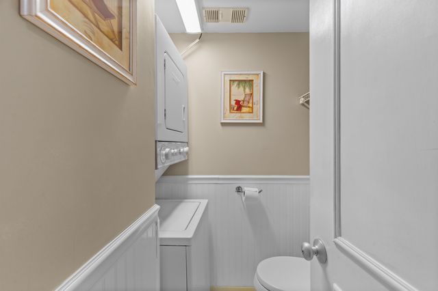 400 20th Ave N Apt 101, Myrtle Beach, SC 29577