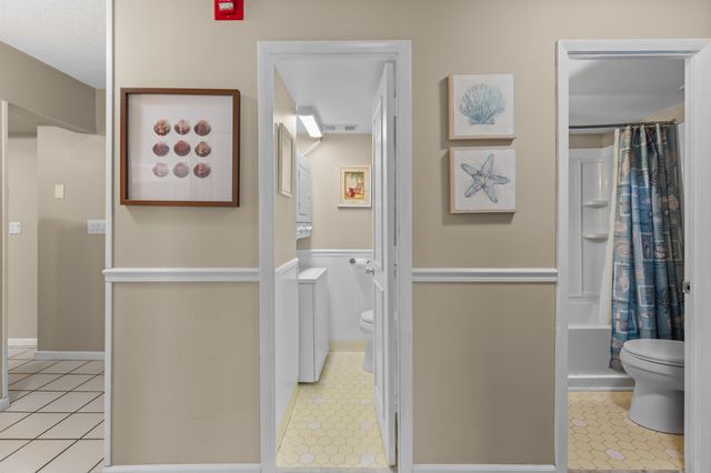 400 20th Ave N Apt 101, Myrtle Beach, SC 29577