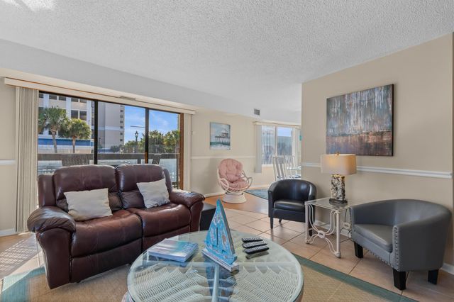 400 20th Ave N Apt 101, Myrtle Beach, SC 29577