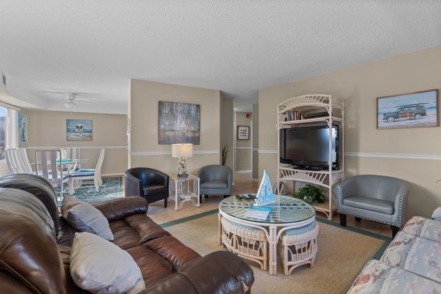 400 20th Ave N Apt 101, Myrtle Beach, SC 29577