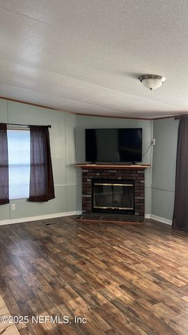 85182 LONNIE CREWS Road, Fernandina Beach, FL 32034