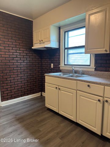 2464 Lindbergh Dr, Louisville, KY 40208